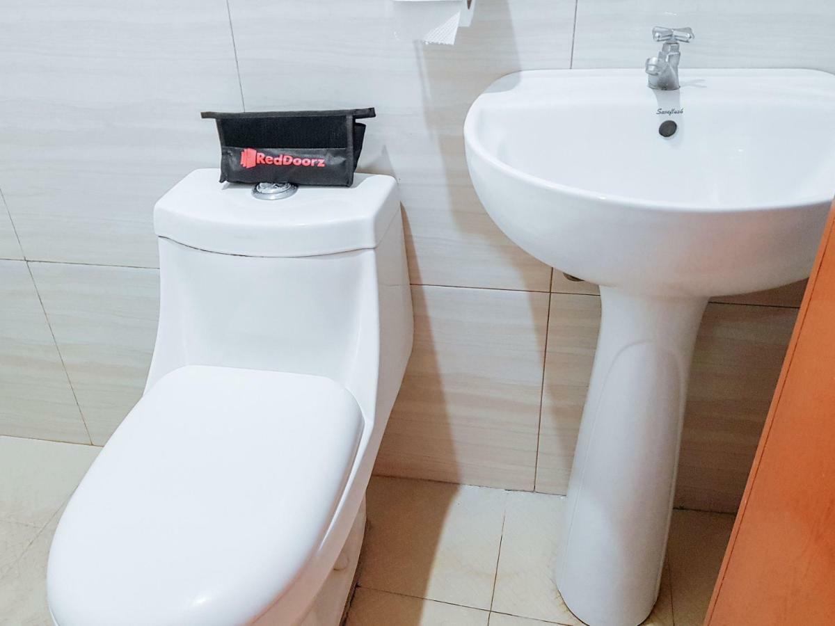 Hotel Reddoorz Near Ramiro Community Hospital Totolan Zewnętrze zdjęcie