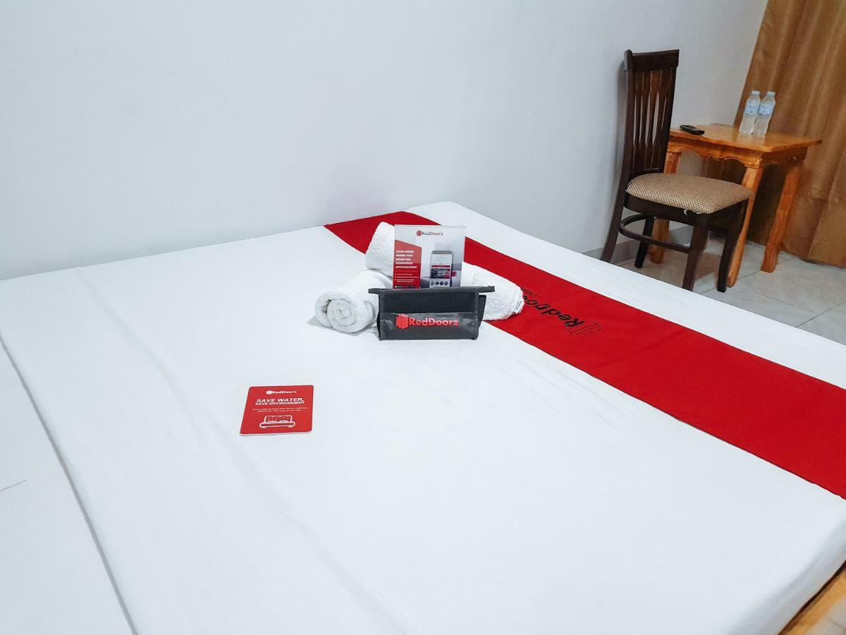 Hotel Reddoorz Near Ramiro Community Hospital Totolan Zewnętrze zdjęcie